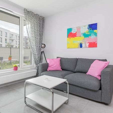 Sea And Stadium Apartments In Good Design With Parking & Garden By Rent Like Home Гданьск Экстерьер фото
