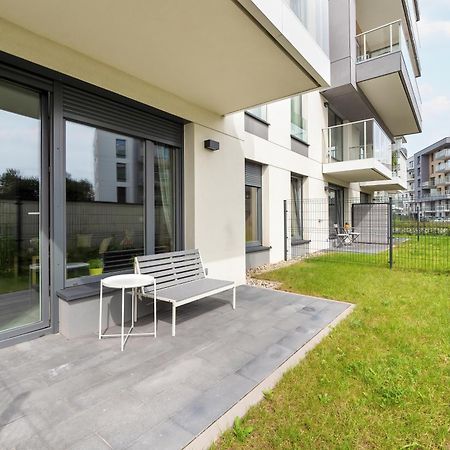 Sea And Stadium Apartments In Good Design With Parking & Garden By Rent Like Home Гданьск Экстерьер фото